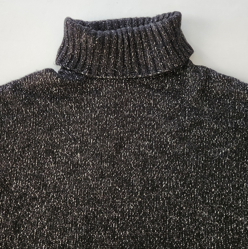 H&M Cozy Black Turtleneck Sweater